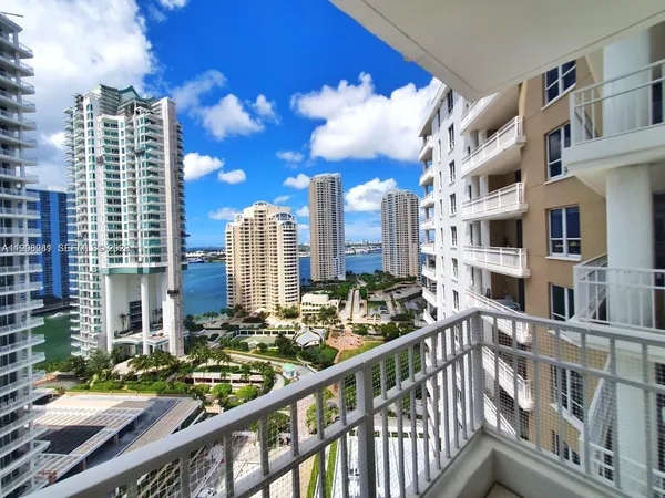 $4,400 | 701 Brickell Key Boulevard, Unit 2306, Miami, FL 33131