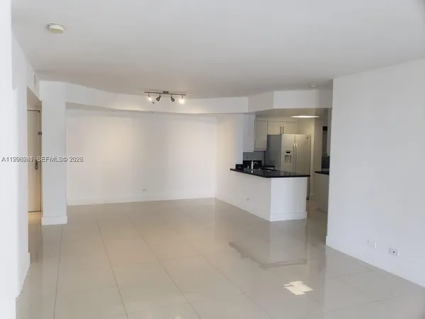 $4,400 | 701 Brickell Key Boulevard, Unit 2306, Miami, FL 33131