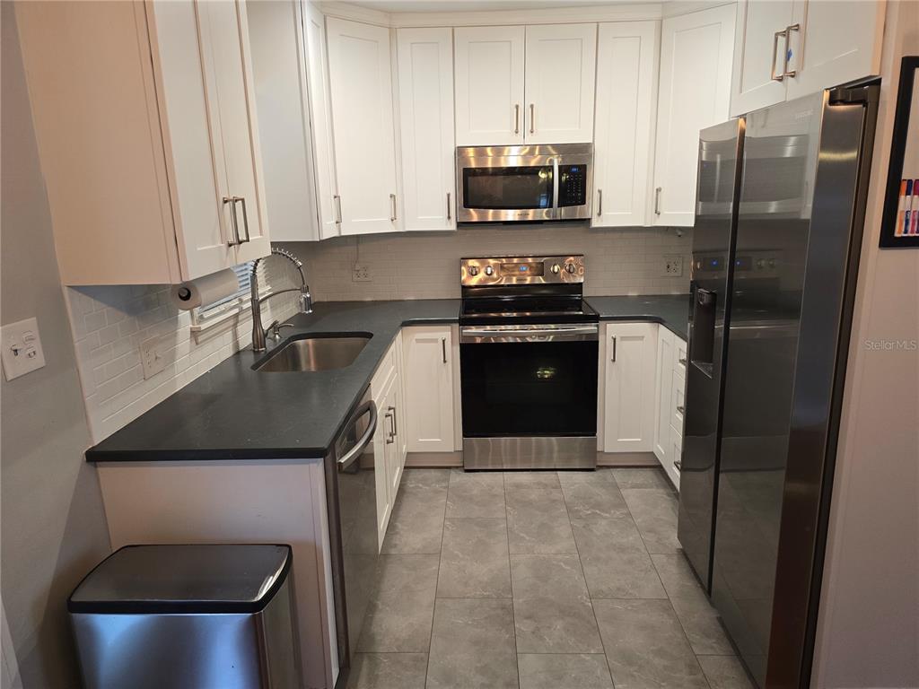 1001 West Beacon Avenue Tampa, FL 33603 - Photo 11 of 17