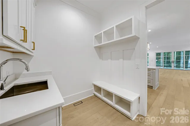 $1,845,000 | 3142 Providence Road, Unit 1B, Charlotte, NC 28211