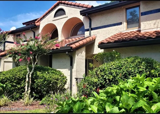 $211,000 | 3809 La Vista Circle, Unit 239, Jacksonville, FL 32217