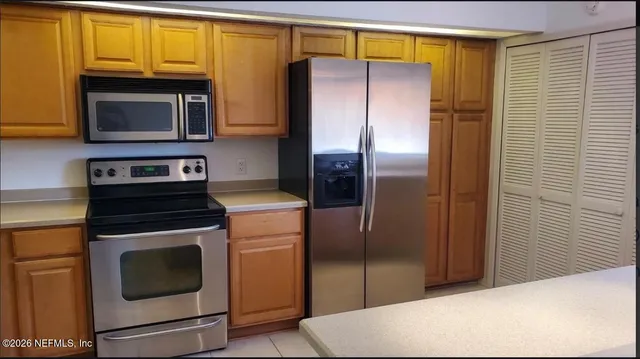 $211,000 | 3809 La Vista Circle, Unit 239, Jacksonville, FL 32217