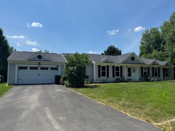 $259,000 | 12183 Grandview Drive, Jerome, MI 49249