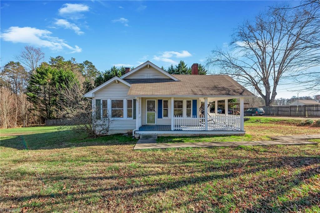 286 Cartpath Road North Wilkesboro, NC 28659 - Photo 3 of 34