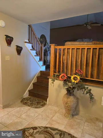 a view of entryway and hall