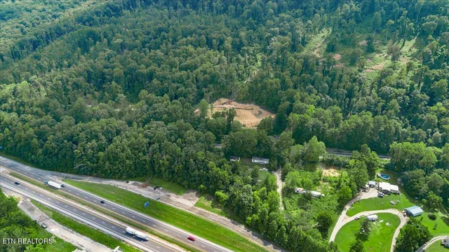 $45,000 | 353 Walden Ridge Lane, Caryville, TN 37714