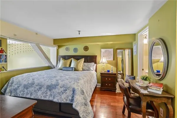 $249,000 | 700 Commerce Street, Unit 112, New Orleans, LA 70130