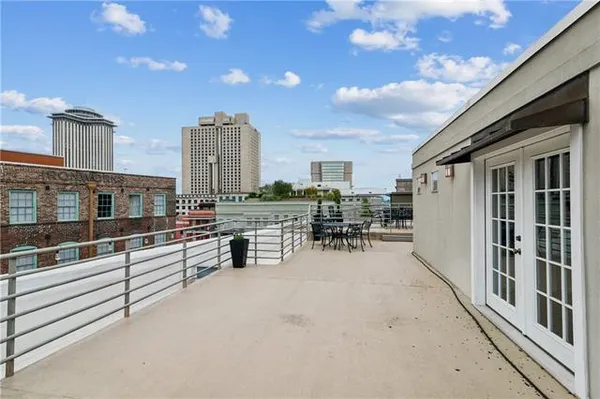 $249,000 | 700 Commerce Street, Unit 112, New Orleans, LA 70130