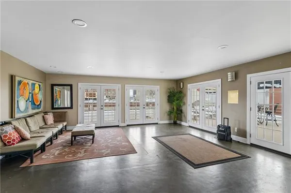 $249,000 | 700 Commerce Street, Unit 112, New Orleans, LA 70130