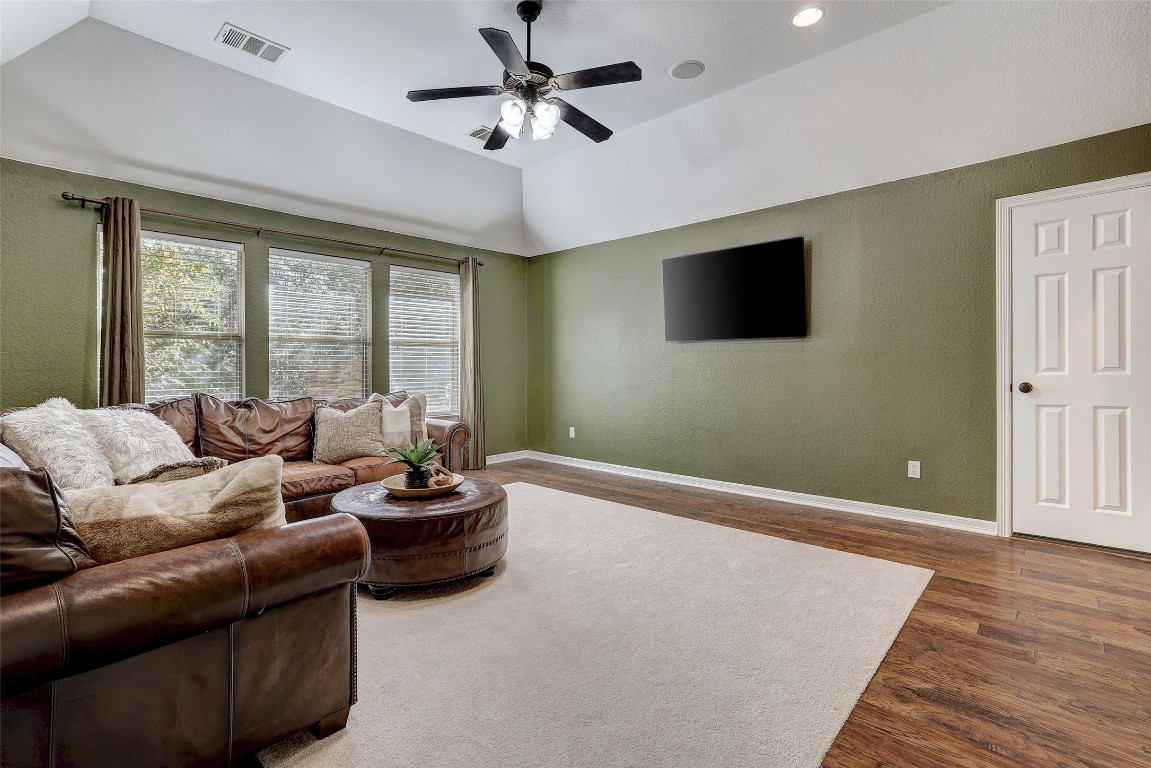 3600 Alexandrite Way Round Rock, TX 78681 - Photo 30 of 40 a living room with furniture and a flat screen tv