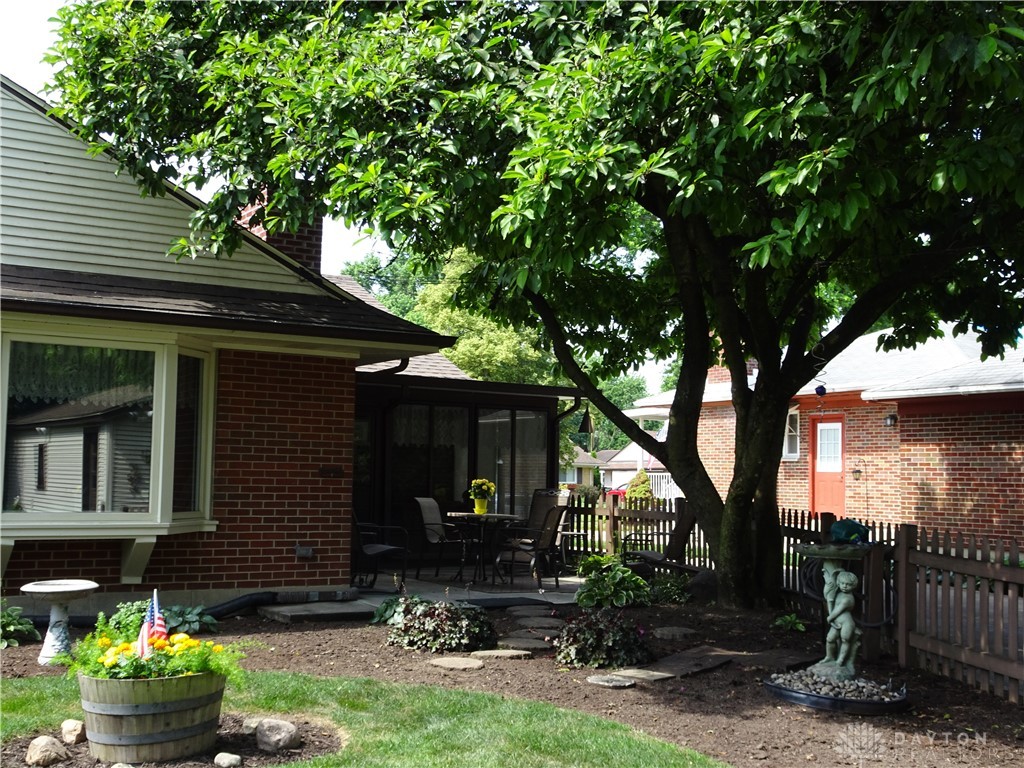613 Brookfield Road Dayton, OH 45429 - Photo 9 of 27 Gallery Image 9