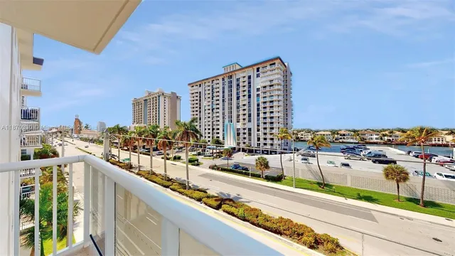 $415,000 | 1801 South Ocean Drive, Unit 501, Hollywood, FL 33019