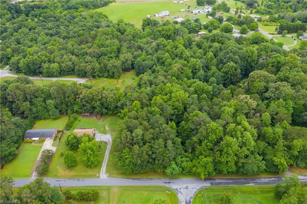 1781 Greendale Road Archdale, NC 27263 - Photo 4 of 30 Gallery Image 4