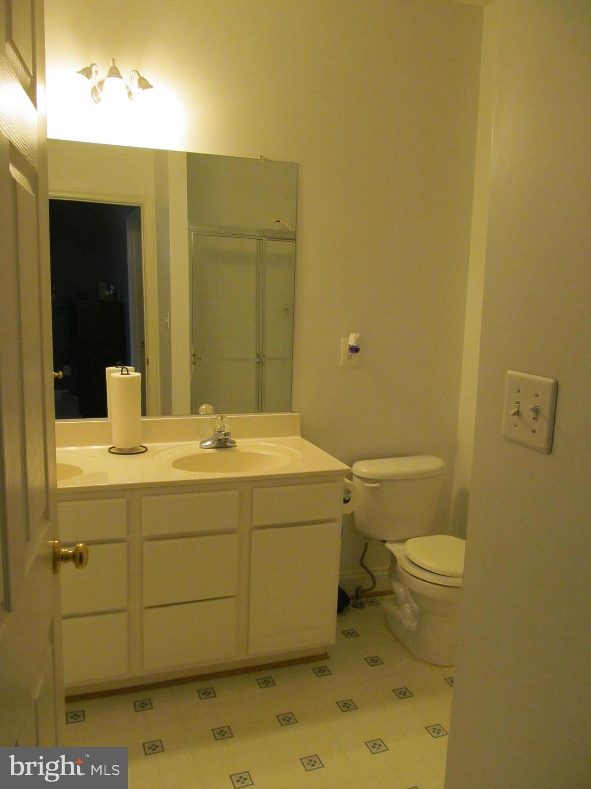 2700 Middle Neck Road Odenton, MD 21113 - Photo 27 of 30 Master Bath