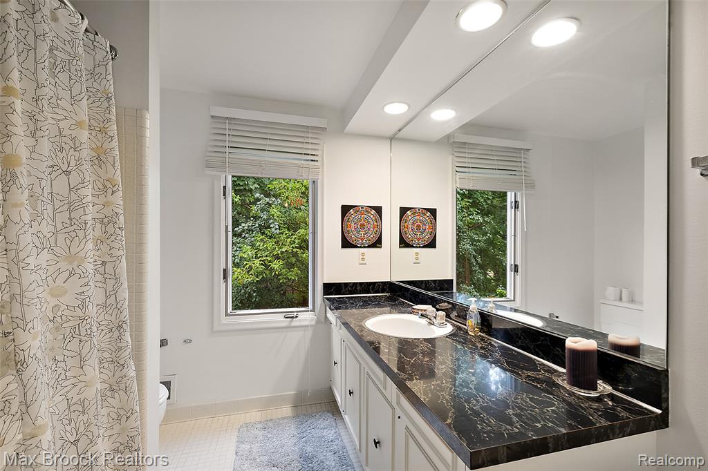 3350 Franklin Road Bloomfield Hills, MI 48302 - Photo 22 of 24 Gallery Image 22