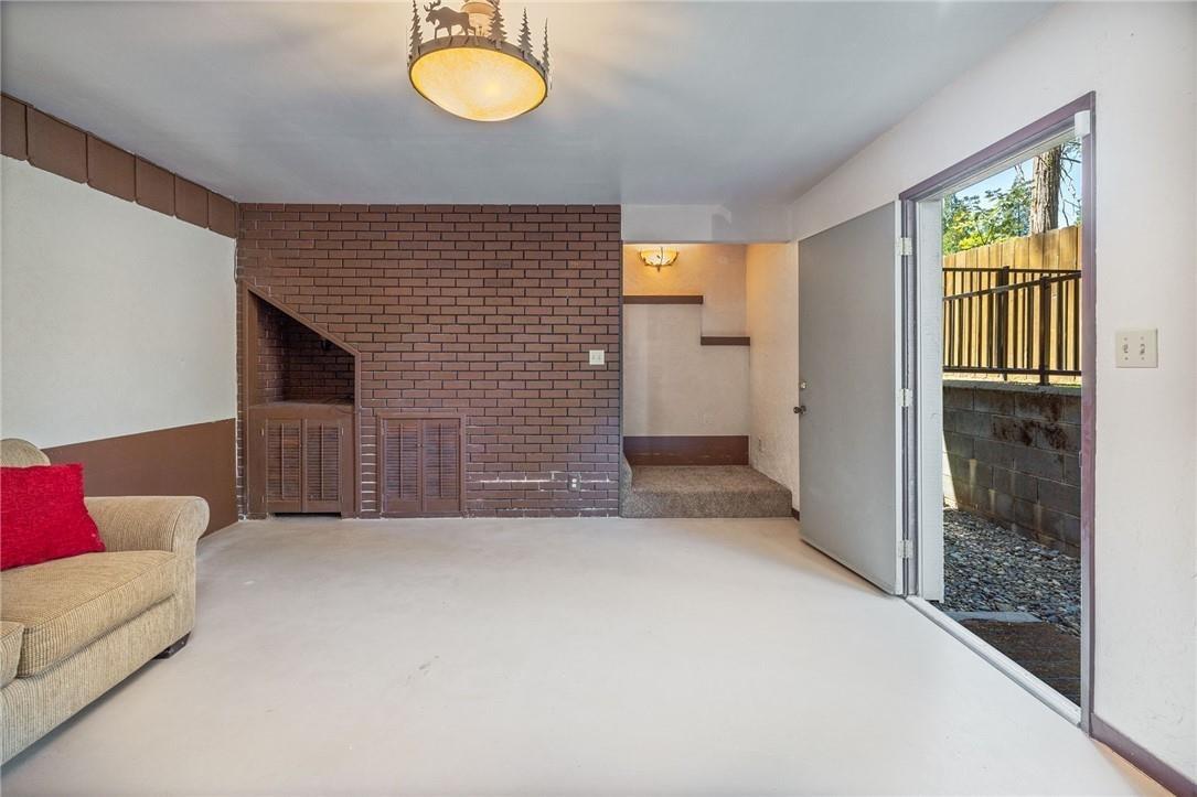 53644 Acorn Road Mariposa, CA 95338 - Photo 25 of 65 Basement bedroom 4 with private entrance