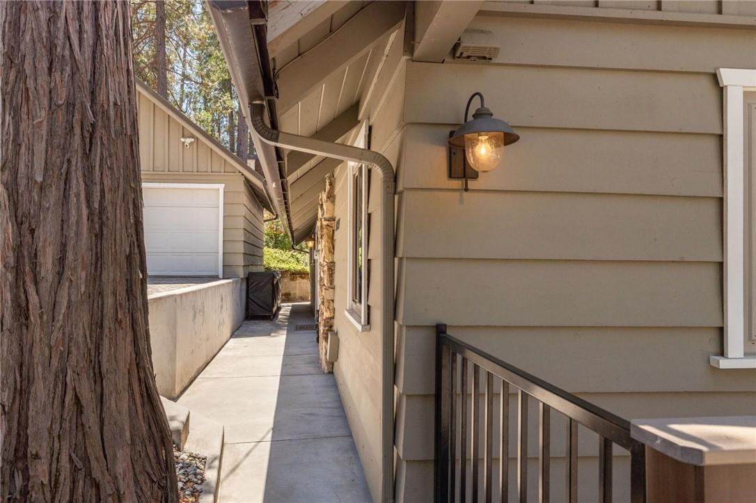 53644 Acorn Road Mariposa, CA 95338 - Photo 44 of 65 Front Entrance