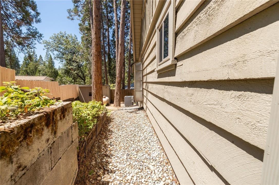 53644 Acorn Road Mariposa, CA 95338 - Photo 46 of 65 Side yard with storage shed