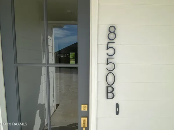 $1,650 | 8550 Cat Road, Unit B, Maurice, LA 70555