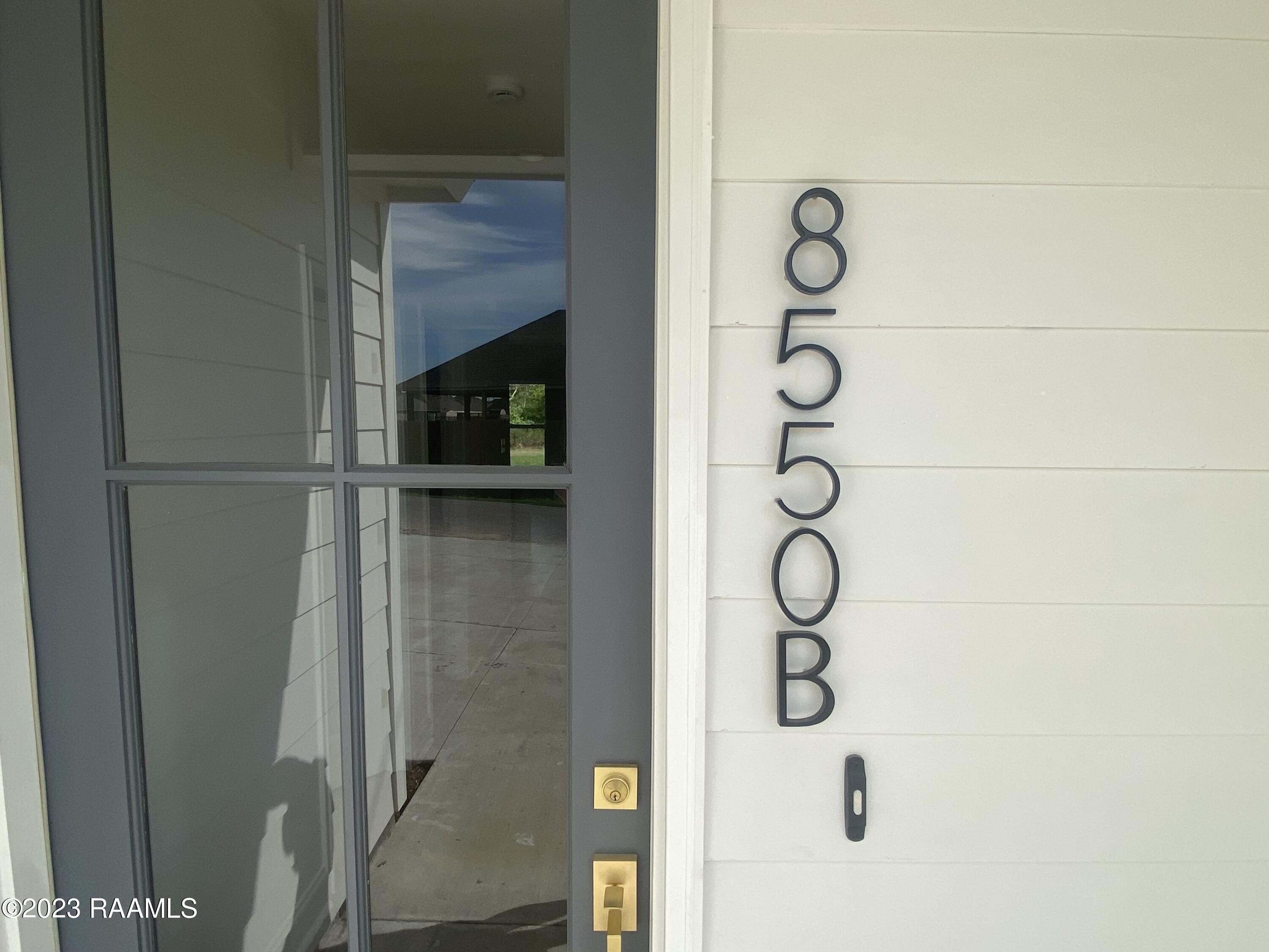 8550 Cat Road, Unit B Maurice, LA 70555 - Photo 17 of 20 IMG_5917 (1)