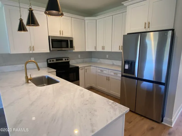 $1,650 | 8550 Cat Road, Unit B, Maurice, LA 70555