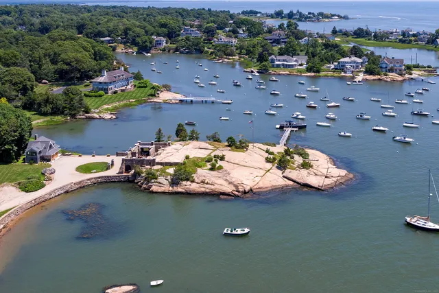 a house view with a outdoor space