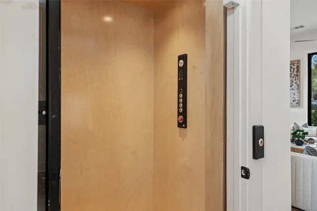 $1,679,000 | 1719 Spyglass Drive, Unit 12, Austin, TX 78746