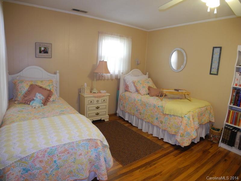 3219 Anderson Mountain Road Maiden, NC 28650 - Photo 11 of 24 Gallery Image 11