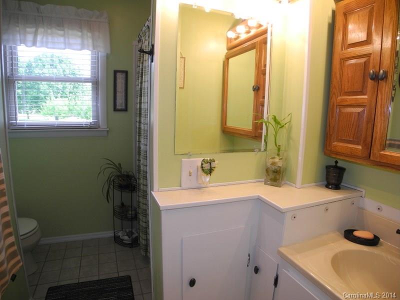 3219 Anderson Mountain Road Maiden, NC 28650 - Photo 13 of 24 Gallery Image 13
