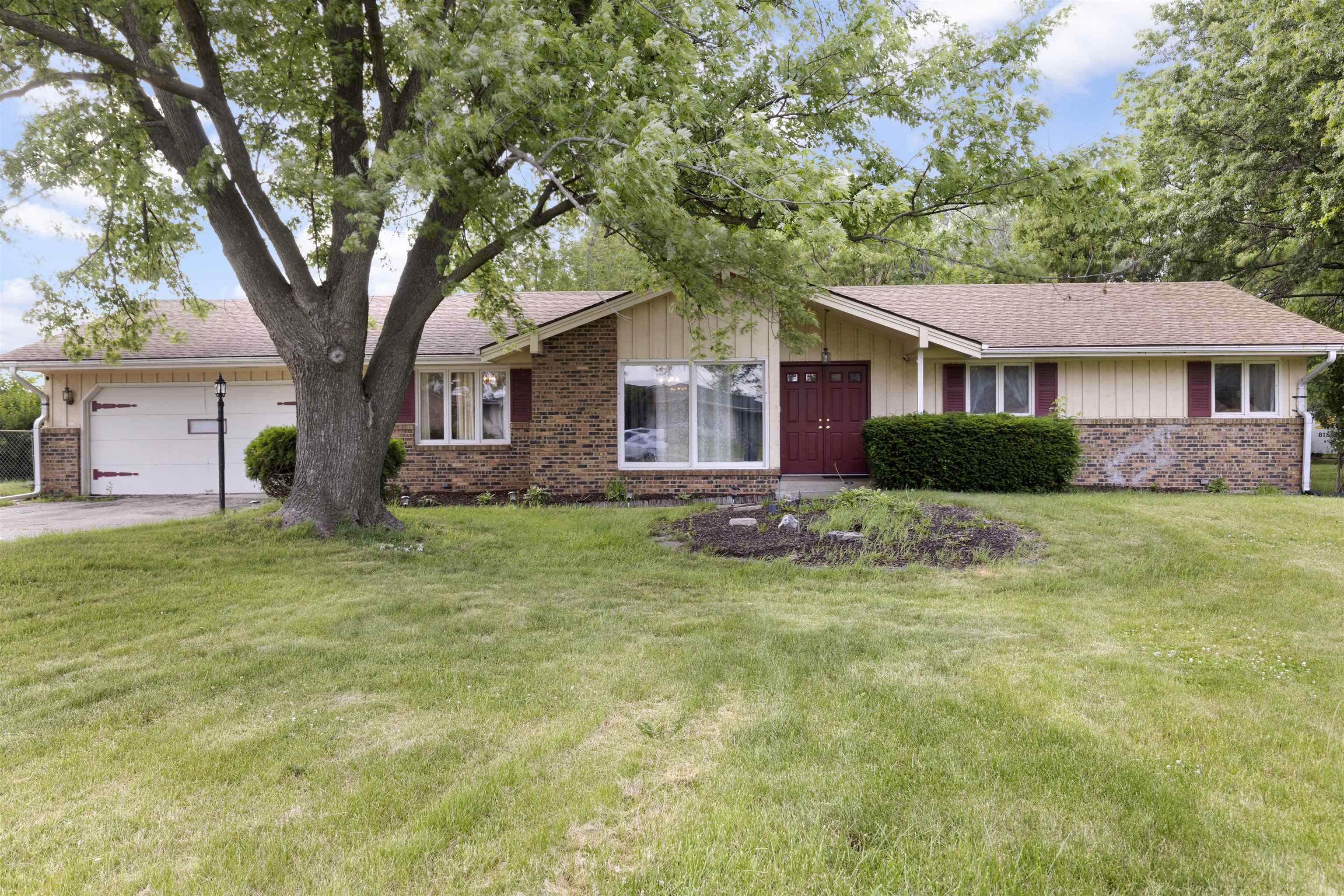7610 Mill Road Rockford, IL 61108 - Photo 1 of 19