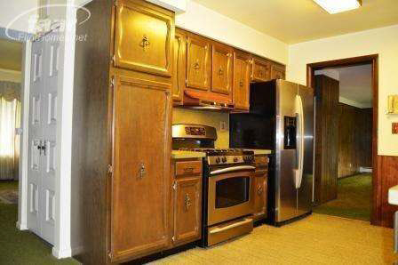 7301 Brewer Road Flint, MI 48507 - Photo 8 of 25 20420917-7.JPG