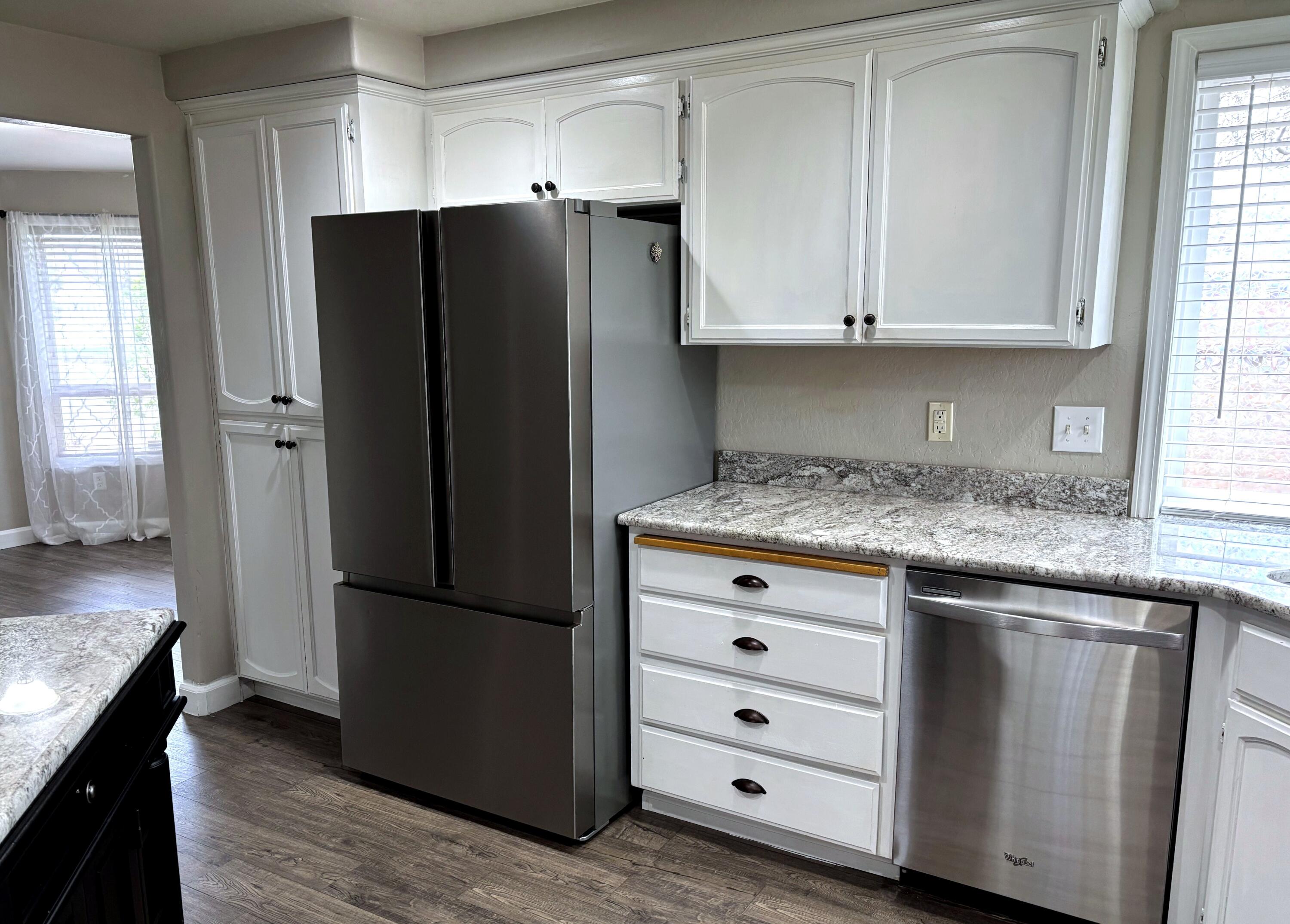 2307 Jeremy Street Central Point, OR 97502 - Photo 13 of 32 Appliances