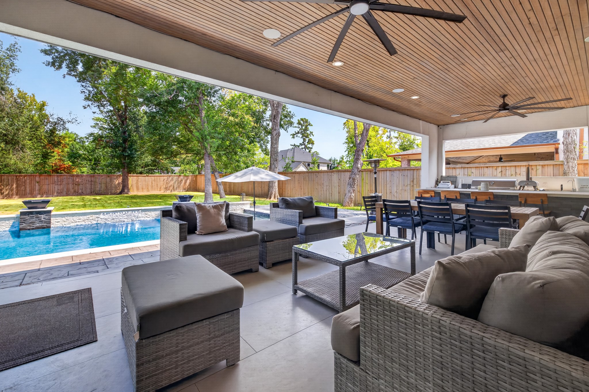 1432 Bingle Road Houston, TX 77055 - Photo 43 of 50 Gallery Image 43