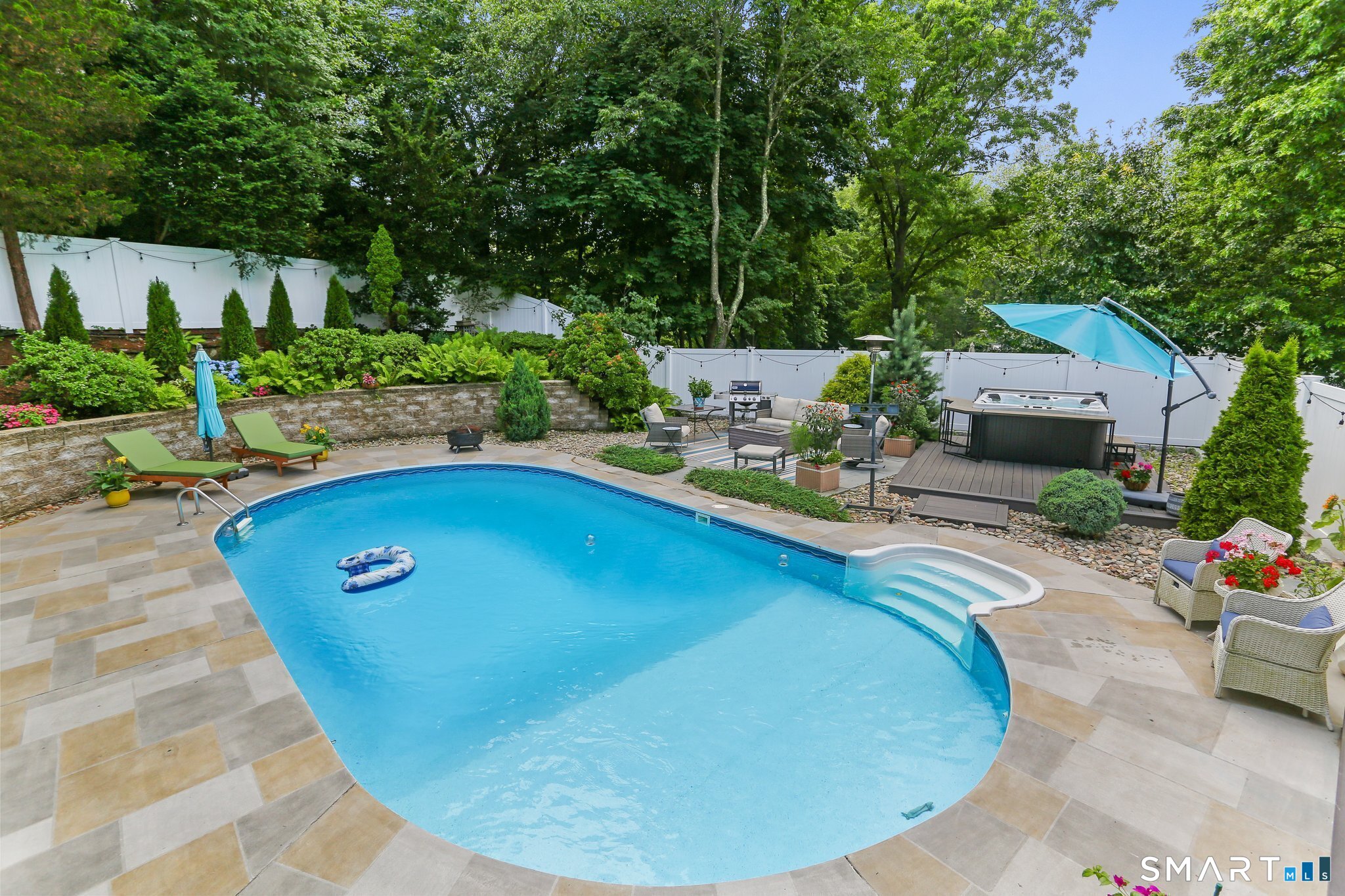 9 Geneva Road Norwalk, CT 06850 - Photo 36 of 40