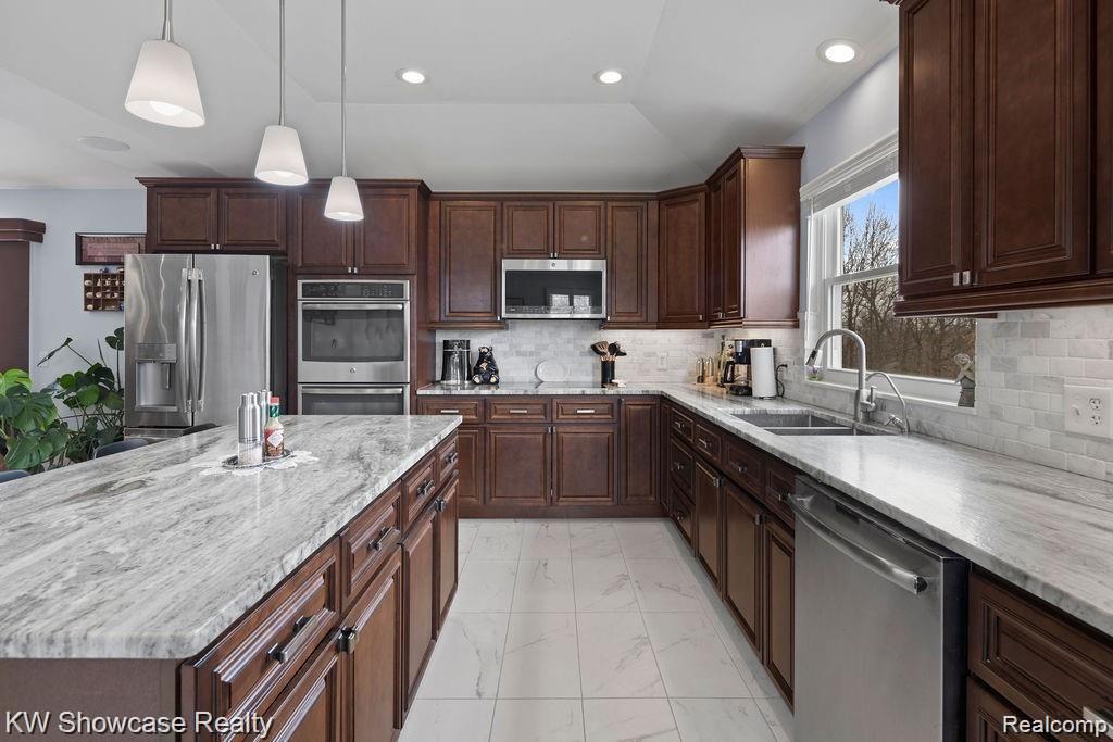 5342 Farley Road Clarkston, MI 48346 - Photo 25 of 47 960A4056.jpg