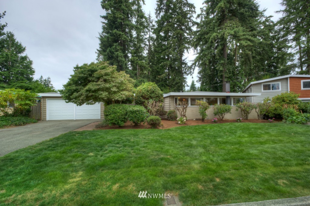 740 14th Way Southwest Edmonds, WA 98020 - Photo 1 of 20 Gallery Image 1