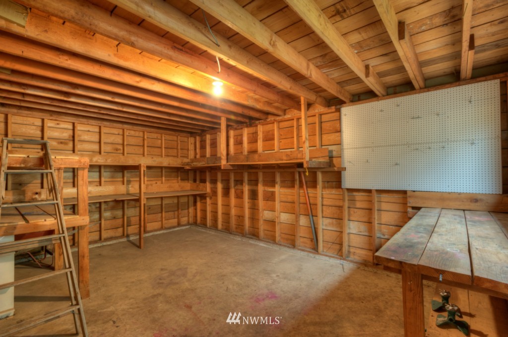740 14th Way Southwest Edmonds, WA 98020 - Photo 17 of 20 Gallery Image 17