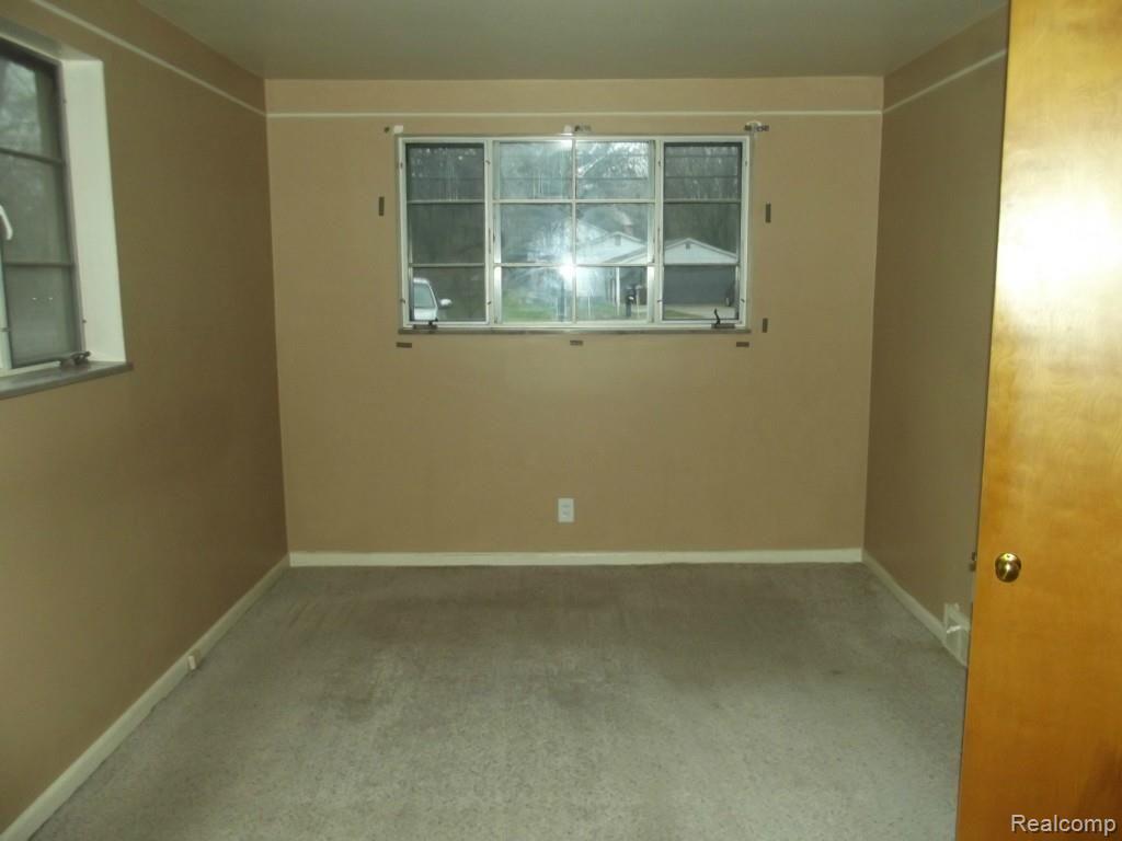 22318 Berg Road Southfield, MI 48033 - Photo 10 of 14
