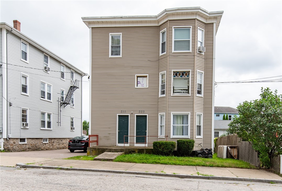 209 Crawford Street Woonsocket, RI 02895 - Photo 1 of 41 Gallery Image 1