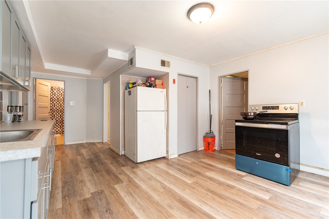 209 Crawford Street Woonsocket, RI 02895 - Photo 16 of 41 Gallery Image 16