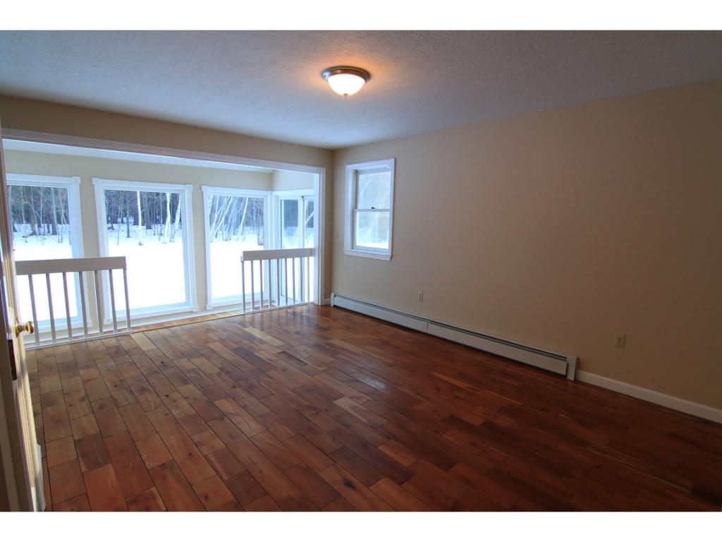 218 Bog Road Concord, NH 03303 - Photo 4 of 31