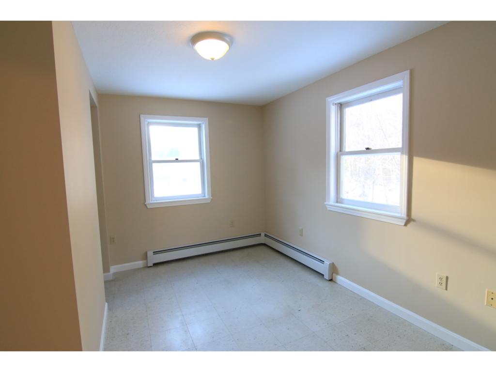 218 Bog Road Concord, NH 03303 - Photo 7 of 31