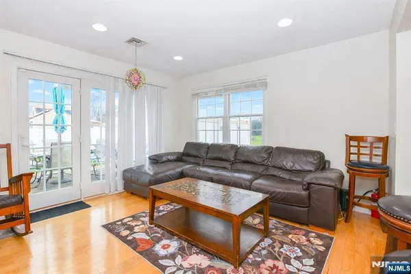$825,000 | 1 Lincoln Place, Moonachie, NJ 07074