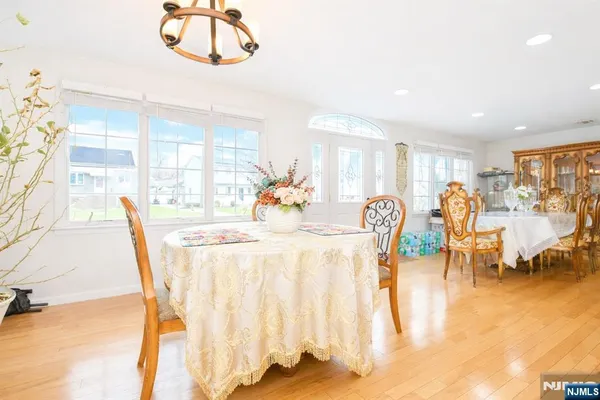 $825,000 | 1 Lincoln Place, Moonachie, NJ 07074