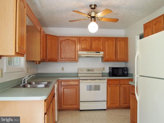 858 Berrys Ferry Road White Post, VA 22663 - Photo 21 of 30 Kitchen
