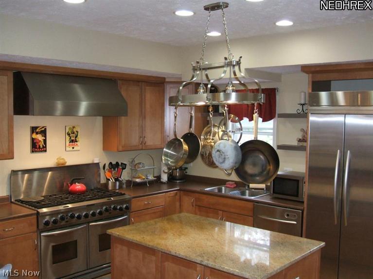 2448 West 7th Street Cleveland, OH 44113 - Photo 6 of 20