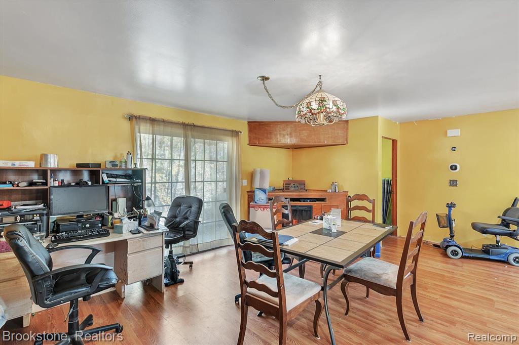 26410 Haggerty Road New Boston, MI 48164 - Photo 12 of 42