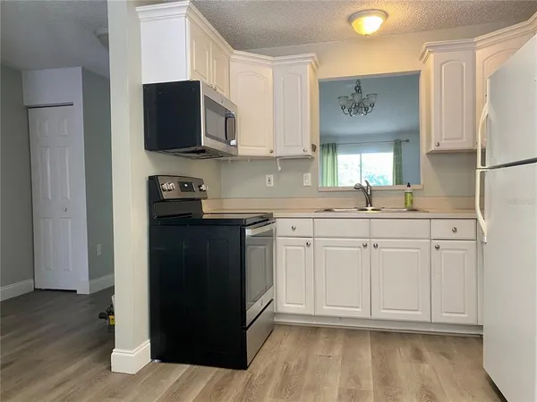 $1,550 | 8830 Coral Palms Court, Unit B, Kissimmee, FL 34747