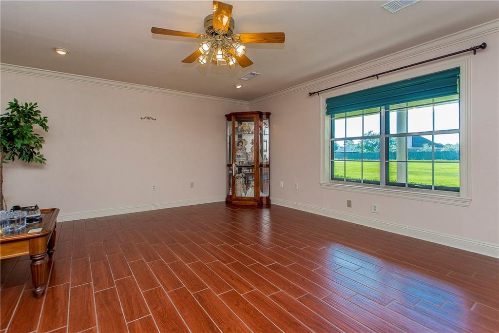 30689 Dunn Road Denham Springs, LA 70726 - Photo 8 of 40 Gallery Image 8