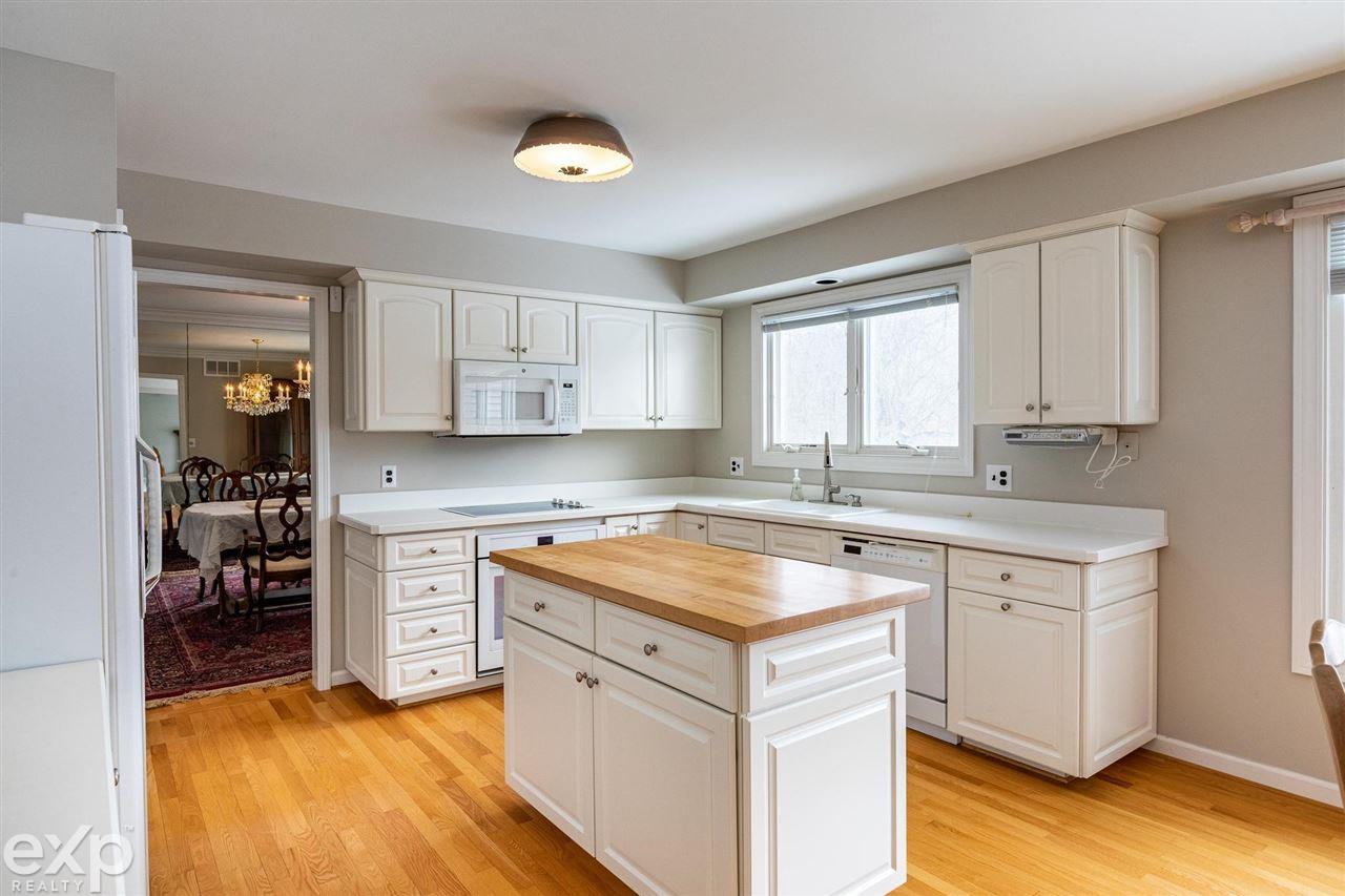 1666 North Kilburn Road Rochester Hills, MI 48306 - Photo 15 of 35